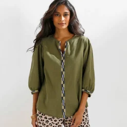 Blouse brodée en coton unie, manches 3/4