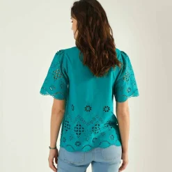 Blouse col tunisien manches courtes, broderie anglaise