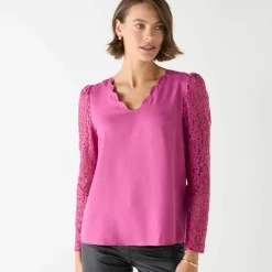Blouse décolleté festonné dos, manches dentelle