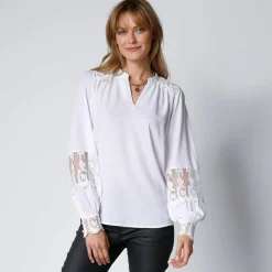 Blouse dentelle manches longues blousantes