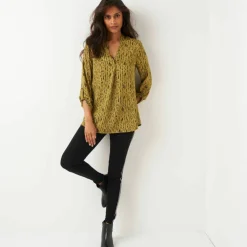 Blouse imprimé graphique col tunisien, crêpe