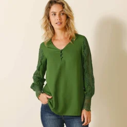 Blouse macramé col V manches longues, crêpe fluide