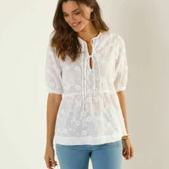 Blouse à nouettes, brodée fleurs 3D