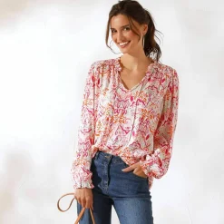 Blouse smockée col volanté, voile imprimée