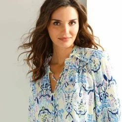 Blouse smockée col volanté, voile imprimée