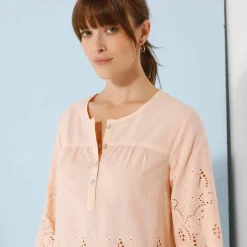 Blouse unie manches 3/4, broderie anglaise