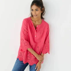 Blouse unie manches 3/4, broderie anglaise