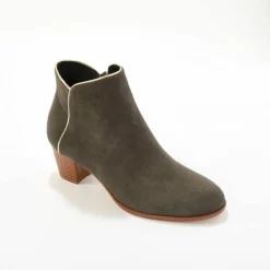Boots cuir liseré doré