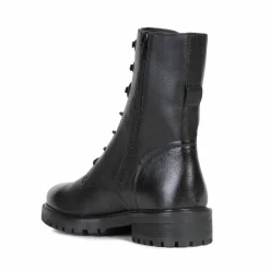 Boots noir semelle crantée dessus cuir