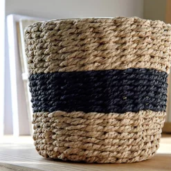 Bougie parfumée et panier tressé