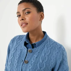 Cardigan boutonné, maille torsadée