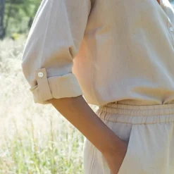 Chemise en coton-lin, manches longues retroussables