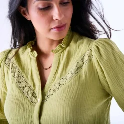 Chemisier boutonné macramé, gaze de coton
