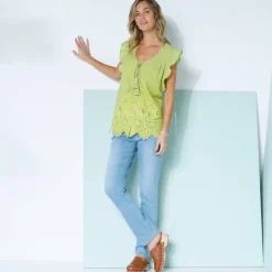Chemisier boutonné uni, broderie anglaise