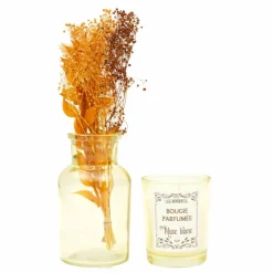 Coffret avec bougie parfumée, vase et fleurs séchées