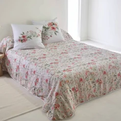 Couvre-lit matelassé Eglantine imprimé fleuri