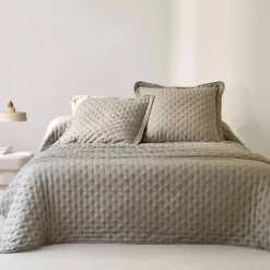 Couvre-lit matelassé - microfibre