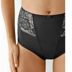 Gaine amincissante dentelle et microfibre