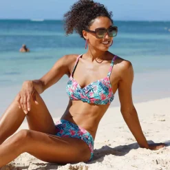 Haut de maillot de bain avec armatures drapé Bawa - forme corbeille