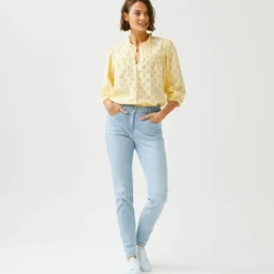 Jean slim, taille haute, petite stature