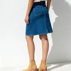 Jupe trapèze en jean, boutonnée