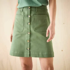 Jupe évasée courte boutonnée