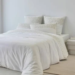 Linge de lit blanc brodé feuillage Colombine®