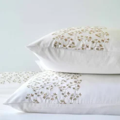 Linge de lit blanc brodé feuillage Colombine®