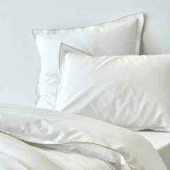 Linge de lit blanc finition bourdon Colombine®