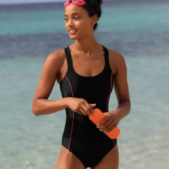 Maillot de bain 1 pièce uni Lohena, spécial maintien