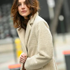 Manteau maille bouclette col tailleur