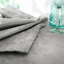 Nappe damassée feuillages Colombine®