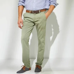 Pantalon chino ceinture arrondie sous le ventre