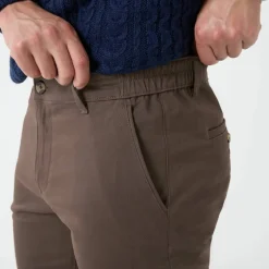 Pantalon chino élastiqué côtés