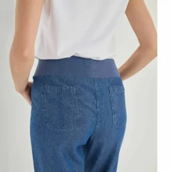 Pantalon droit 7/8ème, taille élastiquée, denim