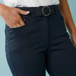 Pantalon droit, Spécial Petites