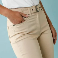 Pantalon droit, Spécial Petites