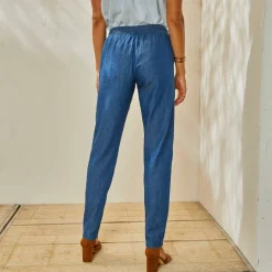Pantalon fuselé, denim léger