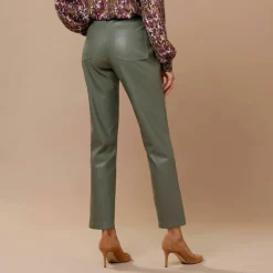 Pantalon fuselé 7/8ème aspect enduit