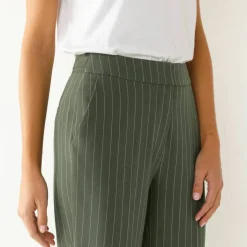 Pantalon 7/8ème coupe cigarette, imprimé rayé