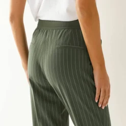 Pantalon 7/8ème coupe cigarette, imprimé rayé