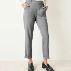 Pantalon 7/8ème fuselé rayé