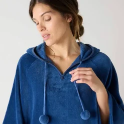 Poncho à capuche, maille polaire toucher peluche