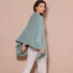 Poncho couvre-épaules en maille