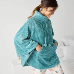 Poncho maille polaire texturée, col montant
