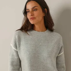 Pull bicolore en maille moelleuse