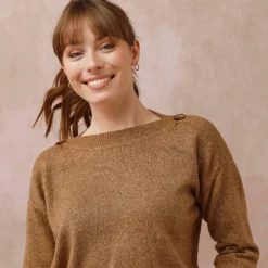 Pull col bateau uni, épaules boutonnées