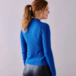 Pull col montant court, maille côtelée