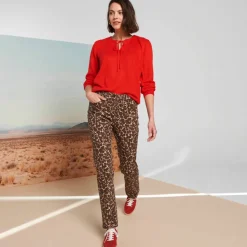 Pull col rond, détail à nouer