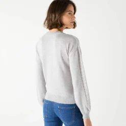 Pull col rond finitions écailles